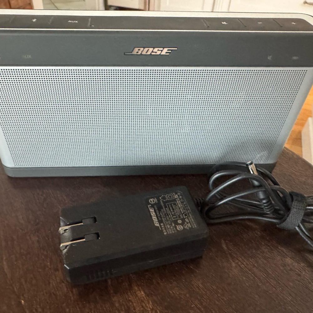 Bose Soundlink III Bluetooth speaker